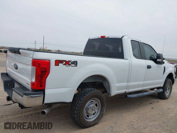 2019 Ford F-250 XL z VIN 1FT7X2B6XKEC89613, wystawiony jako IAAI lot #42256834 z przebiegiem 80 066 mil mil oraz . Historia ofert i sprzedaży dostępna na DreamBid. Obrazek 13.