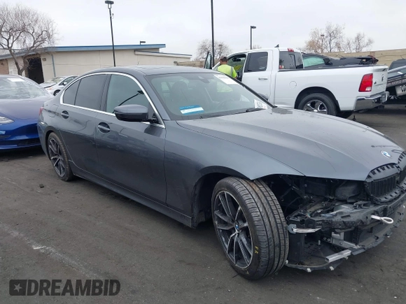 2022 BMW 3 Series 330i z VIN 3MW5R1J01N8C33802, wystawiony jako IAAI lot #41856666 z przebiegiem 41 095 mil mil oraz . Historia ofert i sprzedaży dostępna na DreamBid. Obrazek 14.