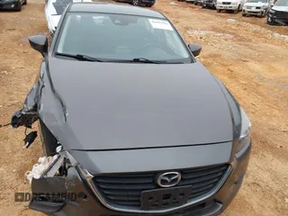 2017 Mazda 3 Touring z VIN JM1BN1V77H1101001, wystawiony jako IAAI lot #41393592 z przebiegiem 77 566 mil mil oraz . Historia ofert i sprzedaży dostępna na DreamBid. Obrazek 12.
