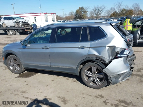 2020 Volkswagen Tiguan SE with VIN 3VV2B7AX0LM141970, listed as a IAAI auction lot 41633622 with 64,737 mi miles. Bid and sale history available at carsss.com. Image 14.