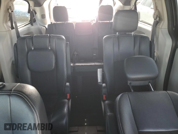 2019 Dodge Grand Caravan SXT with VIN 2C4RDGCG0KR786808, listed as a Copart auction lot 43694475 with 112,509 mi miles and Non Repairable. Bid and sale history available at DreamBid. Image 10.