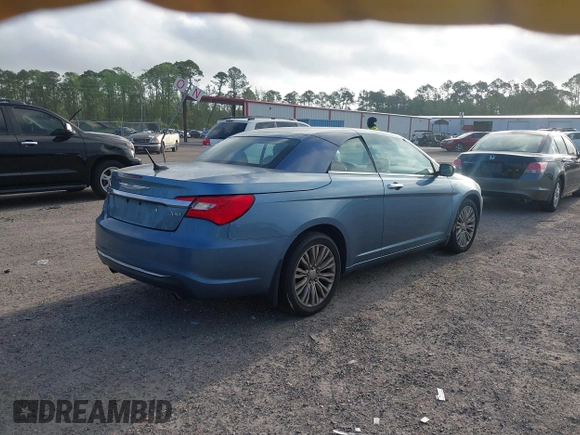 2011 Chrysler 200 Limited with VIN 1C3BC7EG7BN572126, listed as a IAAI auction lot 41951516 with 84,516 mi miles and . Bid and sale history available at DreamBid. Image 4.