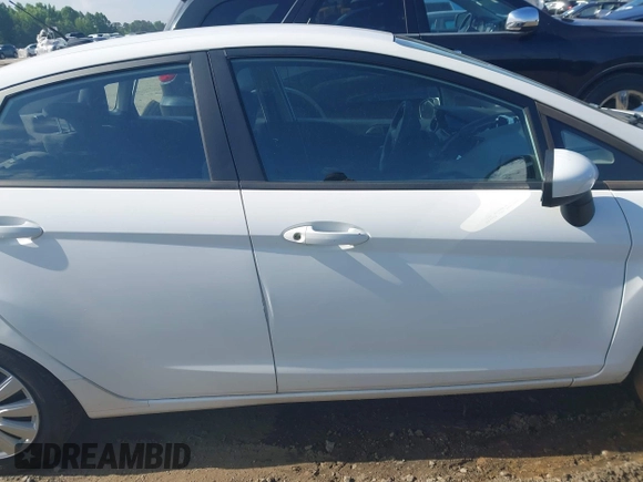 2014 Ford Fiesta S с VIN 3FADP4AJ7EM196217, выставлен на аукционе IAAI как лот 42263196 с пробегом Не указан миль и . История ставок и продаж доступна на DreamBid. Изображение 13.