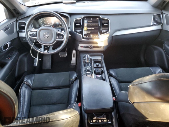 2017 Volvo XC90 R-Design with VIN YV4BC0PM6H1144115, listed as a Copart auction lot 81833564 with 85,076 mi miles and Salvage Title. Bid and sale history available at carsss.com. Image 8.