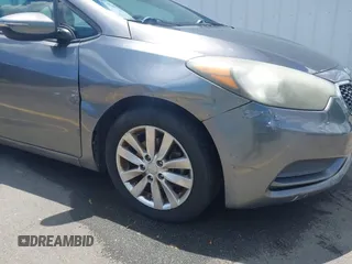 2016 Kia Forte LX z VIN KNAFX4A67G5550953, wystawiony jako IAAI lot #42183097 z przebiegiem 103 512 mil mil oraz . Historia ofert i sprzedaży dostępna na DreamBid. Obrazek 6.