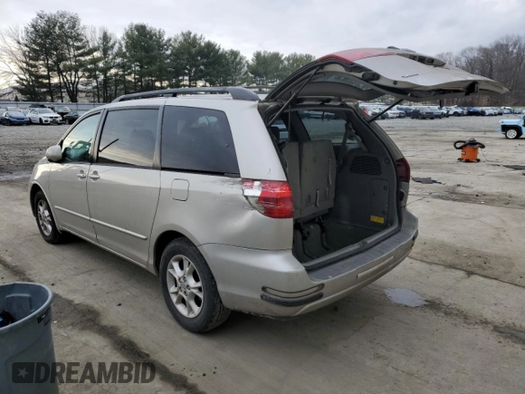 2004 Toyota Sienna XLE with VIN 5TDZA22C24S215695, listed as a Copart auction lot 88263905 with 223,847 mi miles and Clean Title. Bid and sale history available at carsss.com. Image 2.
