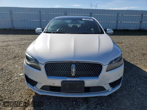 2017 Lincoln MKZ Reserve with VIN 3LN6L5FC9HR665521, listed as a Copart auction lot 44633035 with 105,522 mi miles and Salvage title. Bid and sale history available at DreamBid. Image 5.