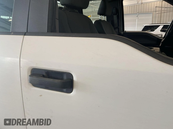 2019 Ford F-250 XL z VIN 1FT7X2B64KEC60947, wystawiony jako IAAI lot #42674456 z przebiegiem 117 379 mil mil oraz . Historia ofert i sprzedaży dostępna na DreamBid. Obrazek 16.