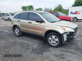 2008 Honda CR-V LX z VIN 3CZRE38368G707887, wystawiony jako IAAI lot #42431117 z przebiegiem 157 270 mil mil oraz . Historia ofert i sprzedaży dostępna na DreamBid. Obrazek 1.