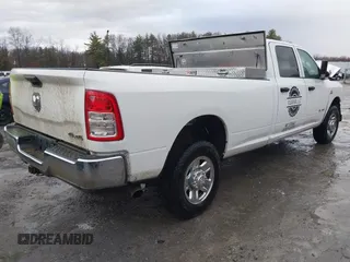 2022 Ram 2500 Tradesman with VIN 3C6UR5HL5NG377811, listed as a IAAI auction lot 41198331 with 104,892 mi miles. Bid and sale history available at carsss.com. Image 4.
