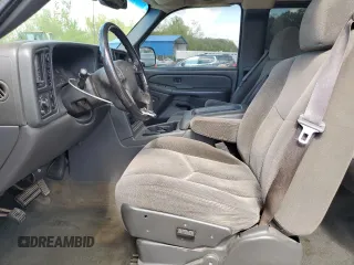 2005 Chevrolet Silverado 1500 Z71 z VIN 1GCEK19B75E233927, wystawiony jako Copart lot #55417145 z przebiegiem 247 547 mil mil oraz Czysty tytuł • Clean title. Historia ofert i sprzedaży dostępna na DreamBid. Obrazek 7.