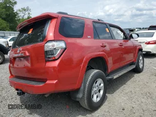 2022 Toyota 4Runner SR5 with VIN JTEEU5JRXN5256186, listed as a Copart auction lot 60697255 with Not provided miles and Salvage title. Bid and sale history available at DreamBid. Image 3.