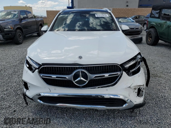 2025 Mercedes-Benz GLC 300 z VIN W1NKM4HB7SF296928, wystawiony jako Copart lot #51312915 z przebiegiem 664 mil mil oraz Szkoda całkowita • Salvage title. Historia ofert i sprzedaży dostępna na DreamBid. Obrazek 5.