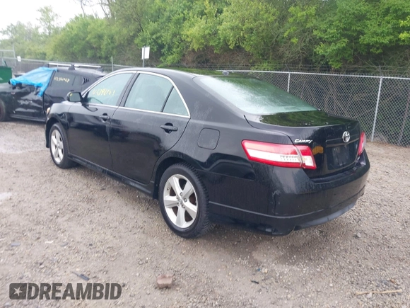 2011 Toyota Camry LE z VIN 4T1BF3EK3BU744766, wystawiony jako IAAI lot #42348183 z przebiegiem 178 304 mil mil oraz . Historia ofert i sprzedaży dostępna na DreamBid. Obrazek 3.