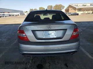 2008 Mercedes-Benz C 350 Sport z VIN WDDGF56X98F167972, wystawiony jako Copart lot #65090845 z przebiegiem 115 433 mil mil oraz Szkoda całkowita • Salvage title. Historia ofert i sprzedaży dostępna na DreamBid. Obrazek 6.