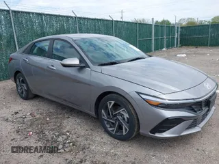 2025 Hyundai Elantra SEL Convenience with VIN KMHLS4DG9SU913286, listed as a IAAI auction lot 42014518 with 2,755 mi miles. Bid and sale history available at carsss.com. Image 1.