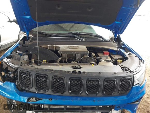 2023 Jeep Compass Latitude with VIN 3C4NJDBN7PT513648, listed as a IAAI auction lot 41711097 with 8,580 mi miles and . Bid and sale history available at DreamBid. Image 10.