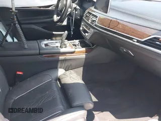 2021 BMW 7 Series 750i xDrive with VIN WBA7U2C05MCF83437, listed as a IAAI auction lot 42403572 with Not provided miles and . Bid and sale history available at DreamBid. Image 5.