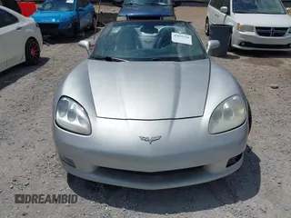 2005 Chevrolet Corvette with VIN 1G1YY34U055128686, listed as a IAAI auction lot 42035318 with 1 mi miles. Bid and sale history available at carsss.com. Image 11.