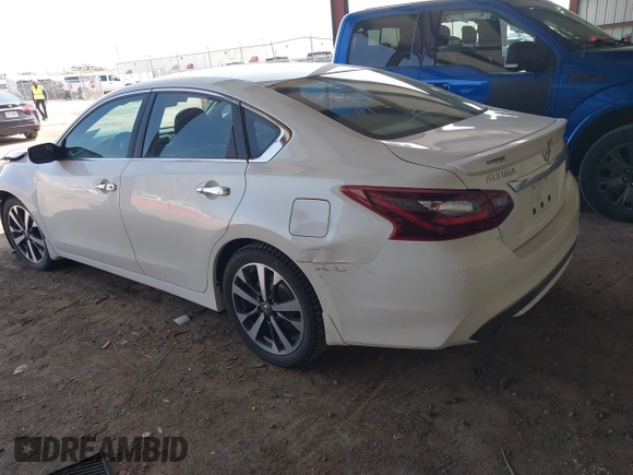 2017 Nissan Altima SR with VIN 1N4AL3AP9HC166428, listed as a IAAI auction lot 41955725 with 52,826 mi miles and . Bid and sale history available at carsss.com. Image 3.