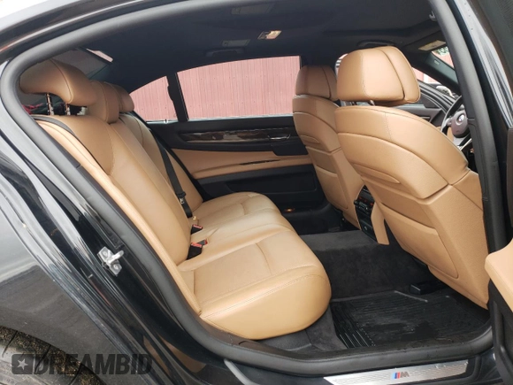 2011 BMW 7 Series 750Li xDrive with VIN WBAKC8C51BC433184, listed as a Copart auction lot 50345755 with 257,206 mi miles and Clean Title. Bid and sale history available at carsss.com. Image 10.