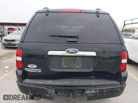 2010 Ford Explorer XLT z VIN 1FMEU6DE5AUA15196, wystawiony jako IAAI lot #41534546 z przebiegiem 86 328 mil mil oraz . Historia ofert i sprzedaży dostępna na DreamBid. Obrazek 19.