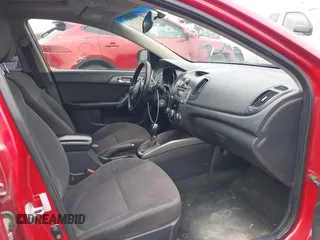 2013 Kia Forte SX с VIN KNAFW5A36D5658880, выставлен на аукционе IAAI как лот 42432259 с пробегом 176 721 миль миль и . История ставок и продаж доступна на DreamBid. Изображение 5.