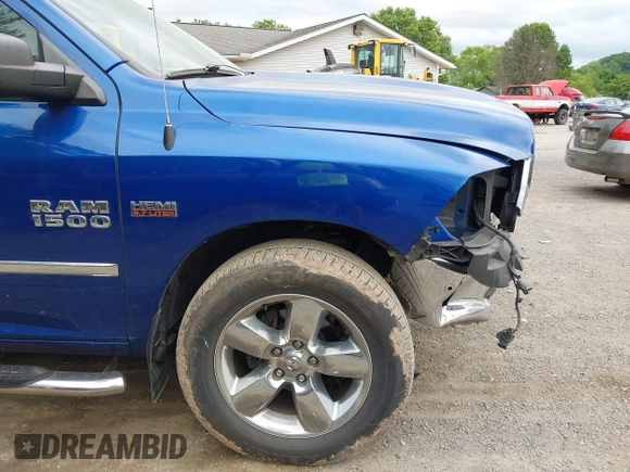 2017 Ram 1500 Big Horn z VIN 3C6RR7LT0HG523898, wystawiony jako IAAI lot #42333835 z przebiegiem 81 421 mil mil oraz . Historia ofert i sprzedaży dostępna na DreamBid. Obrazek 18.