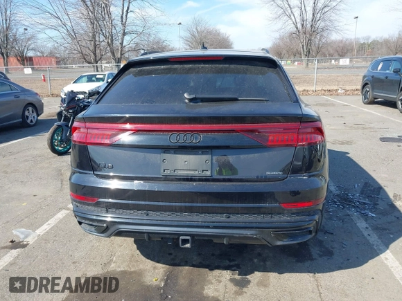 2021 Audi Q8 Prestige z VIN WA1FVAF18MD012276, wystawiony jako IAAI lot #41651592 z przebiegiem 45 615 mil mil oraz . Historia ofert i sprzedaży dostępna na DreamBid. Obrazek 16.