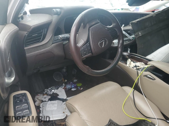 2018 Lexus LS 500 z VIN JTHB51FFXJ5006807, wystawiony jako Copart lot #52315865 z przebiegiem 60 236 mil mil oraz Szkoda całkowita • Salvage title. Historia ofert i sprzedaży dostępna na DreamBid. Obrazek 8.