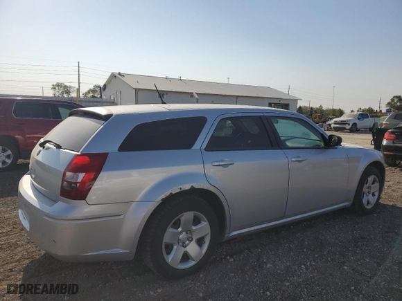 2008 Dodge Magnum with VIN 2D4FV47TX8H156298, listed as a Copart auction lot 75012314 with 100,670 mi miles and Salvage Title. Bid and sale history available at carsss.com. Image 3.