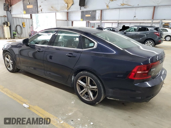 2017 Volvo S90 Momentum z VIN YV1102AK2H1008259, wystawiony jako Copart lot #70312414 z przebiegiem 90 625 mil mil oraz Szkody całkowita. Historia ofert i sprzedaży dostępna na DreamBid. Obrazek 2.