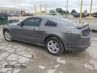 2014 Ford Mustang V6 z VIN 1ZVBP8AM4E5280646, wystawiony jako Copart lot #57615295 z przebiegiem 112 968 mil mil oraz Szkoda całkowita • Salvage title. Historia ofert i sprzedaży dostępna na DreamBid. Obrazek 2.