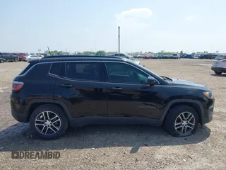 2017 Jeep Compass Latitude z VIN 3C4NJCBB5HT632963, wystawiony jako IAAI lot #41890171 z przebiegiem 120 280 mil mil oraz . Historia ofert i sprzedaży dostępna na DreamBid. Obrazek 13.