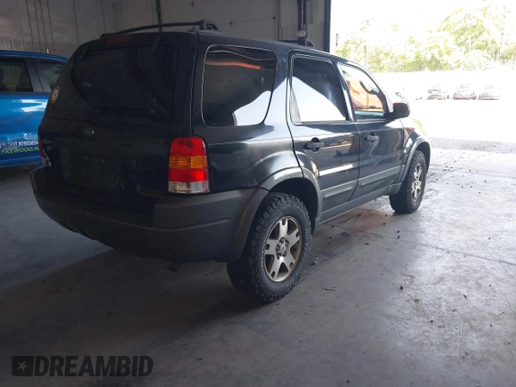 2004 Ford Escape XLT z VIN 1FMYU93114KB49698, wystawiony jako IAAI lot #42576733 z przebiegiem 317 848 mil mil oraz . Historia ofert i sprzedaży dostępna na DreamBid. Obrazek 4.