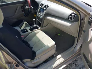 2008 Toyota Camry LE with VIN 4T1BE46K18U772114, listed as a IAAI auction lot 41983497 with 278,951 mi miles. Bid and sale history available at carsss.com. Image 5.