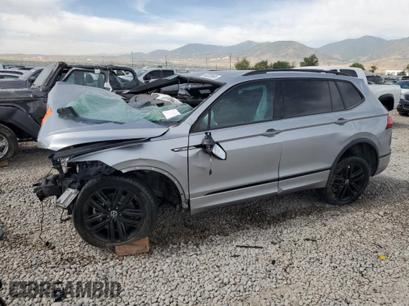 2022 Volkswagen Tiguan SE R-Line Black with VIN 3VV8B7AX5NM072366, listed as a Copart auction lot 60325565 with Not provided miles and Salvage title. Bid and sale history available at DreamBid. Image 1.