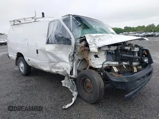2008 Ford Econoline Cargo Commercial z VIN 1FTSS34L88DB44828, wystawiony jako IAAI lot #42468260 z przebiegiem Nie podano mil oraz . Historia ofert i sprzedaży dostępna na DreamBid. Obrazek 1.