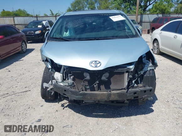 2016 Toyota Sienna XLE with VIN 5TDYK3DC9GS708693, listed as a IAAI auction lot 42231532 with 153,865 mi miles and . Bid and sale history available at DreamBid. Image 6.