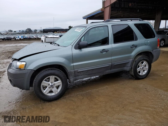 2007 Ford Escape Hybrid with VIN 1FMYU49H27KA45023, listed as a Copart auction lot 43635635 with 174,282 mi miles and Salvage Title. Bid and sale history available at carsss.com. Image 1.