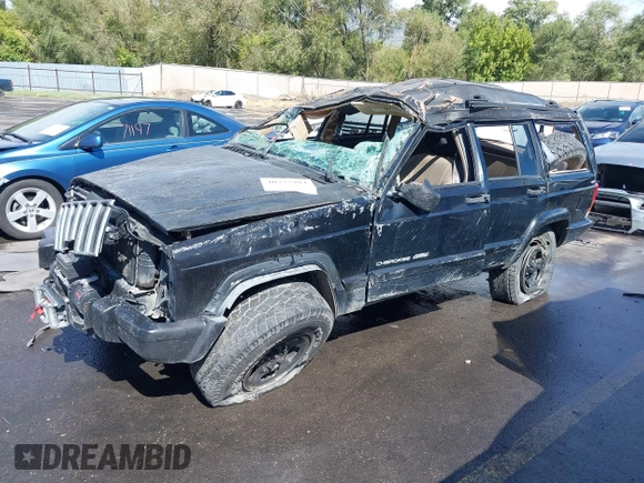 2000 Jeep Cherokee Classic with VIN 1J4FF58S5YL134745, listed as a IAAI auction lot 40352984 with 1 mi miles. Bid and sale history available at carsss.com. Image 14.