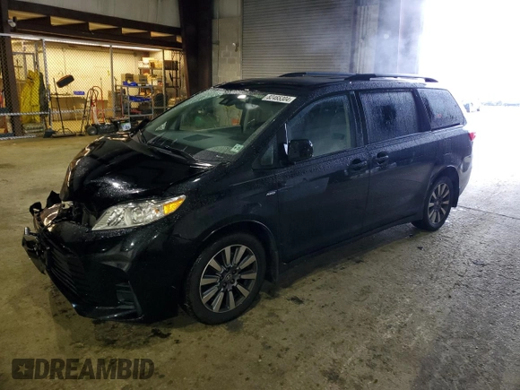 2020 Toyota Sienna LE with VIN 5TDJZ3DC4LS251654, listed as a Copart auction lot 82465304 with 140,250 mi miles and Salvage title. Bid and sale history available at DreamBid. Image 1.