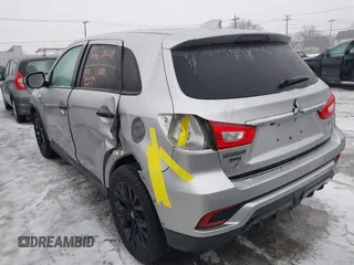 2019 Mitsubishi Outlander ES z VIN JA4AR3AU6KU022815, wystawiony jako IAAI lot #41511268 z przebiegiem 59 781 mil mil oraz . Historia ofert i sprzedaży dostępna na DreamBid. Obrazek 3.