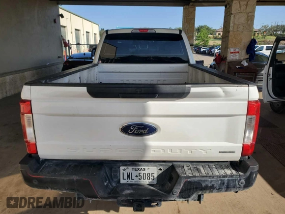 2019 Ford F-250 XL with VIN 1FT7X2B68KEE27486, listed as a IAAI auction lot 42276545 with 185,343 mi miles and . Bid and sale history available at DreamBid. Image 25.