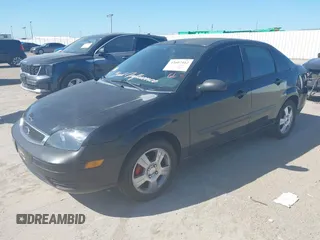 2005 Ford Focus S с VIN 1FAFP34N45W101548, выставлен на аукционе IAAI как лот 42607412 с пробегом 180 785 миль миль и . История ставок и продаж доступна на DreamBid. Изображение 2.