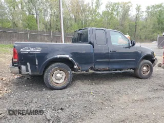 2000 Ford F-150 XL with VIN 1FTRX18W0YNC08668, listed as a Copart auction lot 53636035 with 0 mi miles and Salvage Title. Bid and sale history available at carsss.com. Image 3.