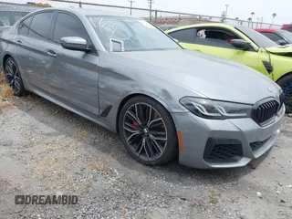 2023 BMW 5 Series M550i xDrive with VIN WBA13BK07PCM55728, listed as a IAAI auction lot 42072672 with 32,610 mi miles and . Bid and sale history available at DreamBid. Image 1.