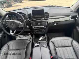 2017 Mercedes-Benz GLS 450 z VIN 4JGDF6EE6HA746672, wystawiony jako IAAI lot #42662088 z przebiegiem 136 953 mil mil oraz . Historia ofert i sprzedaży dostępna na DreamBid. Obrazek 6.