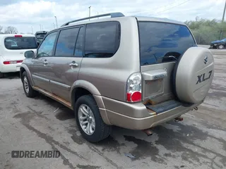 2005 Suzuki XL-7 LX with VIN JS3TX92V954108706, listed as a IAAI auction lot 42040623 with 217,837 mi miles. Bid and sale history available at carsss.com. Image 3.