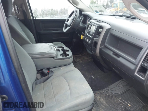 2018 Ram 1500 Express z VIN 1C6RR7FG2JS204564, wystawiony jako IAAI lot #41948064 z przebiegiem 54 340 mil mil oraz . Historia ofert i sprzedaży dostępna na DreamBid. Obrazek 5.